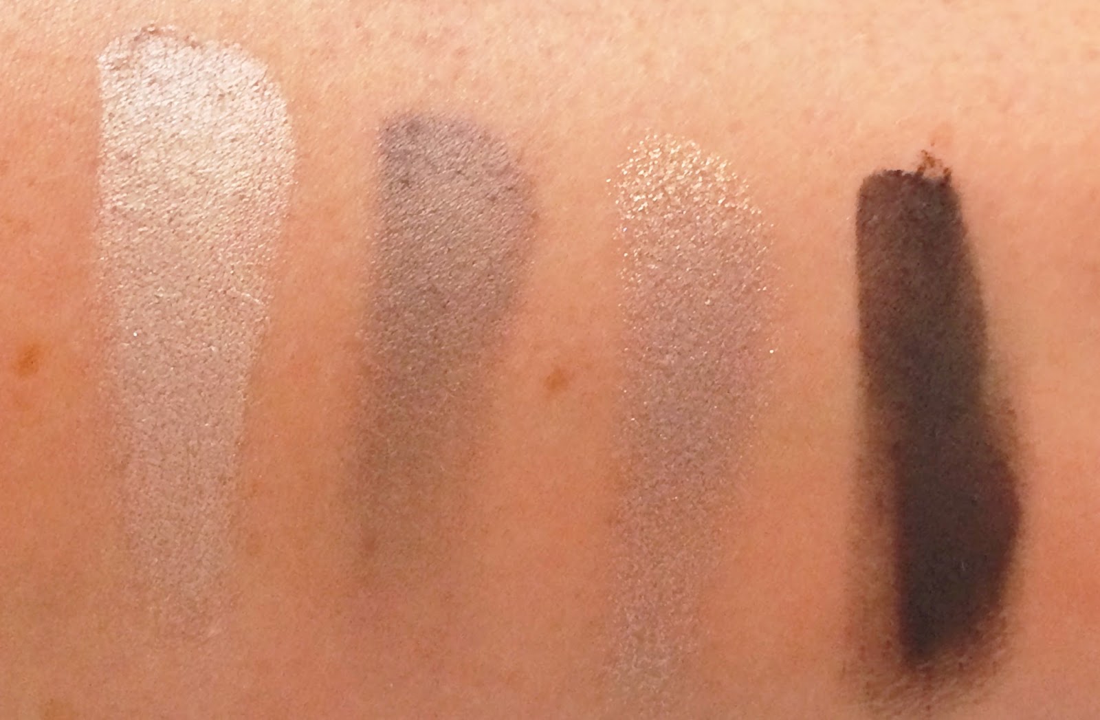 Charlotte Tilbury The Rock Chick palette swatches