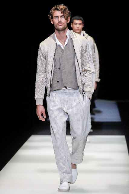 Giorgio Armani Showcases Classics With A Twist With His SS/2018 Collection www.toyastales.blogspot.com #ToyasTales #GiorgioArmani #DesignerSpotlight #Armani #MensFashion #menswear #style 