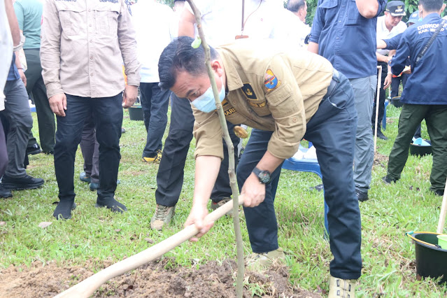 Gubernur Al Haris Ajak Masyarakat Jaga Sungai Batanghari