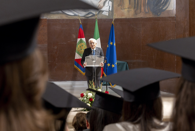 Mattarella alla Giornata del Laureato: proteste e dialogo sulla pace in Medio Oriente