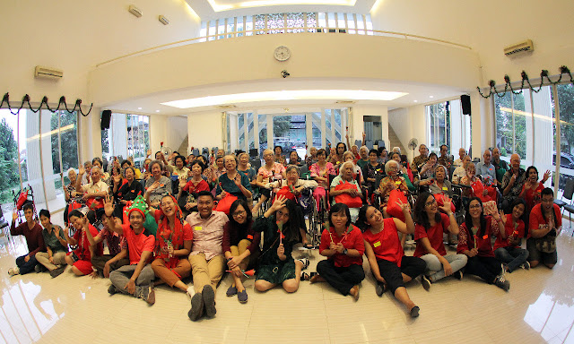 Natal Bersama Oma Opa, Panti Wreda Hana