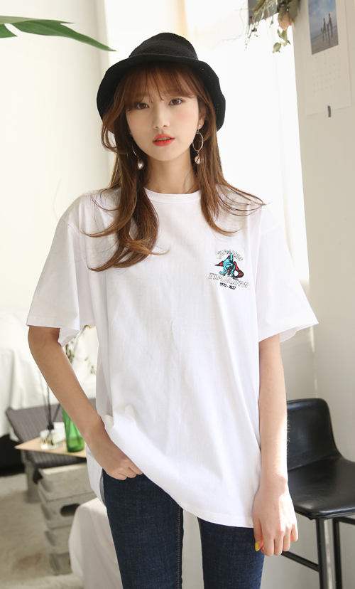  Dinosaur Embroidery T-Shirt