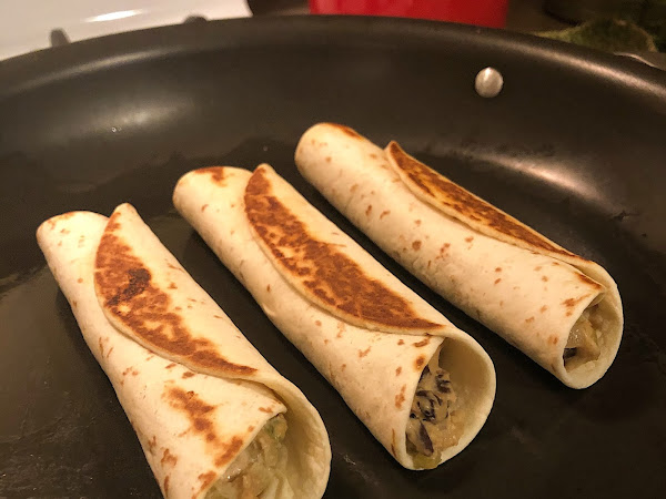 Creamy Black Bean Taquitos (Fried or Baked)