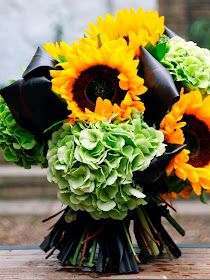 Fresh look yellow wedding flowers