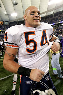 Brian Urlacher Chicago Bears Will Indefinite Leave After Family Tragedy - VIDEO