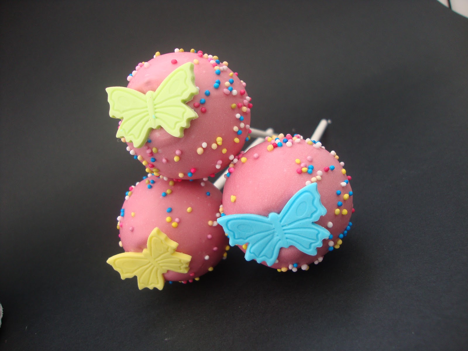 wedding cake pop display butterfly cake pops