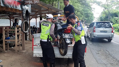 Bikin Resah Warga, Polisi Razia Puluhan Motor Knalpot Brong di Trawas