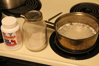 Starting to boil eggshells in lye water