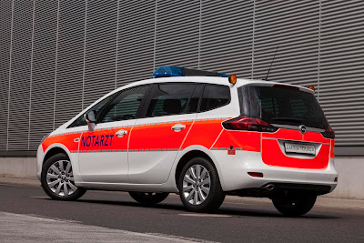 Opel Zafira Tourer Notarzteinsatzfahrzeug (2013) Rear Side