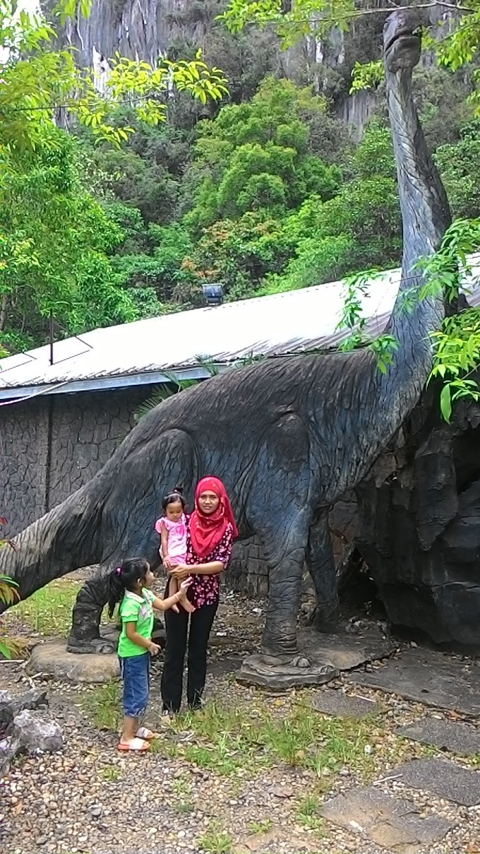 Dari Bau Terus Ke Lundu