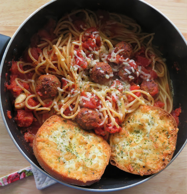 Spaghetti with Meatballs