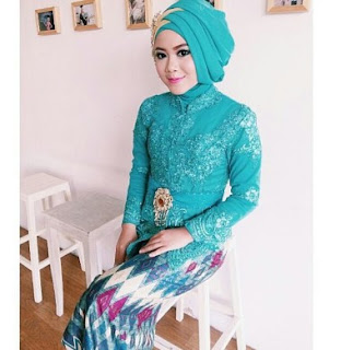 Kombinasi Warna  Baju  Kebaya  Sesuai Warna  Kulit  Untuk  