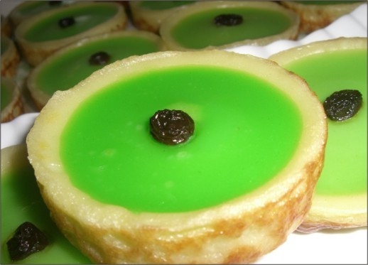 Cake tradisional indonesia ini cukup praktis cara menciptakan nya Resep Kue Lumpur Pandan Lembut