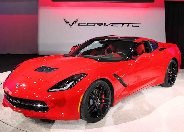 2014-Chevrolet-Corvette-C7-Stingray-r6