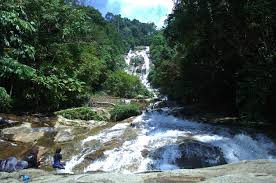 Air Terjun Latar