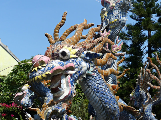 Dragon sculpture in Hoi An