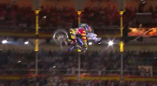 What anyone who Loves Challenge Needs to Know about FMX (Freestyle Motorcross)
