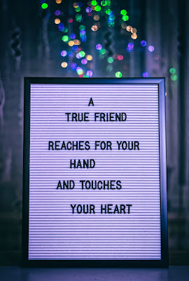 https://readingoverdosee.blogspot.com/2020/05/top-100-friendship-quotes-to-share-with.html