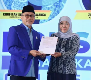 Khofifah Indar Parawansa Terima Rekomendasi Bakal Calon Gubernur Jawa Timur 2024-2029 dari DPP PAN