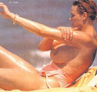 Brigitte-Nielsen-Berenang-Telanjang