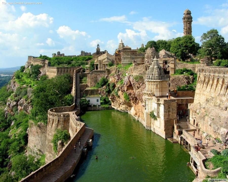 [3+Chittorgarh,+india.jpg]