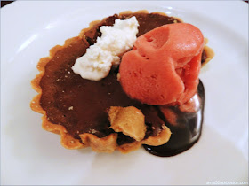 NECI on Main en Montpelier: Molten Chocolate Tart