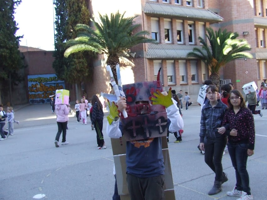 Cabezudos en el colegio