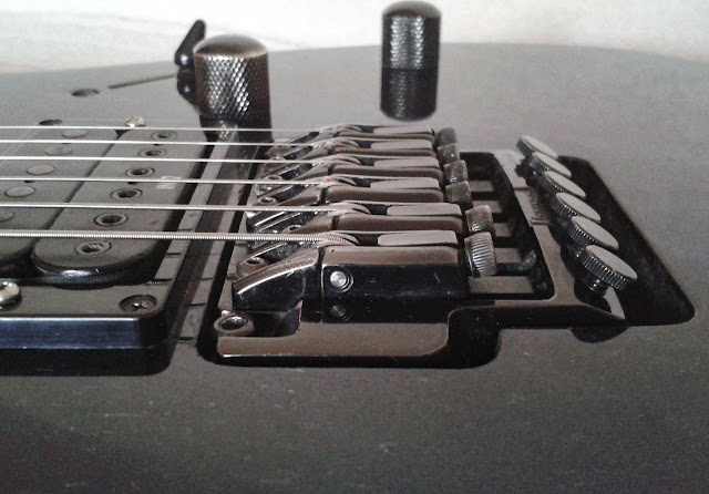 Jak zablokować Floyd Rose