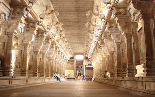 Madurai temple,Meenakshi Amman temple,Meenakshi Amman temple,Madurai temple,Madurai temple pillars two  side 