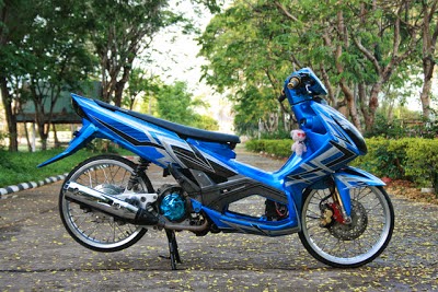 Modifikasi sepeda motor yamaha mio j warna biru 