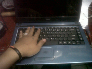 Tutorial proses penggantian keyboard notebook acer