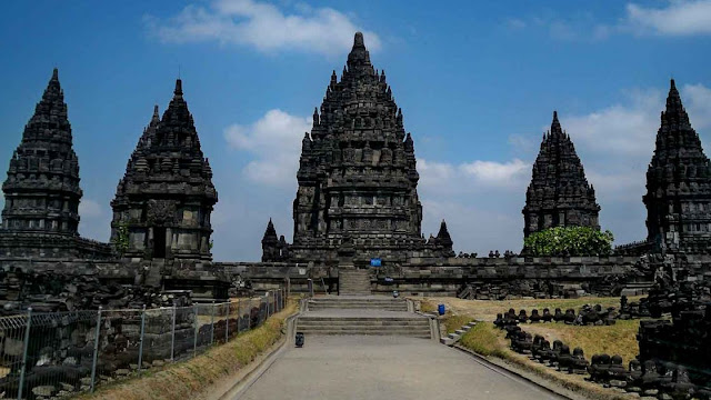 Wisata Candi Prambanan Sleman Jogja, Bukti Cinta Bandung Bondowoso