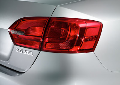 2011 Volkswagen Jetta Taillight