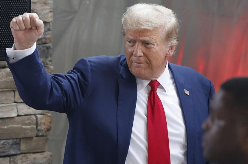 Ex-presidente dos EUA e candidato presidencial republicano Donald Trump em Evans, Geórgia, EUA, em 4 de outubro de 2024 | Foto: EFE/EPA/Erik S. Lesser