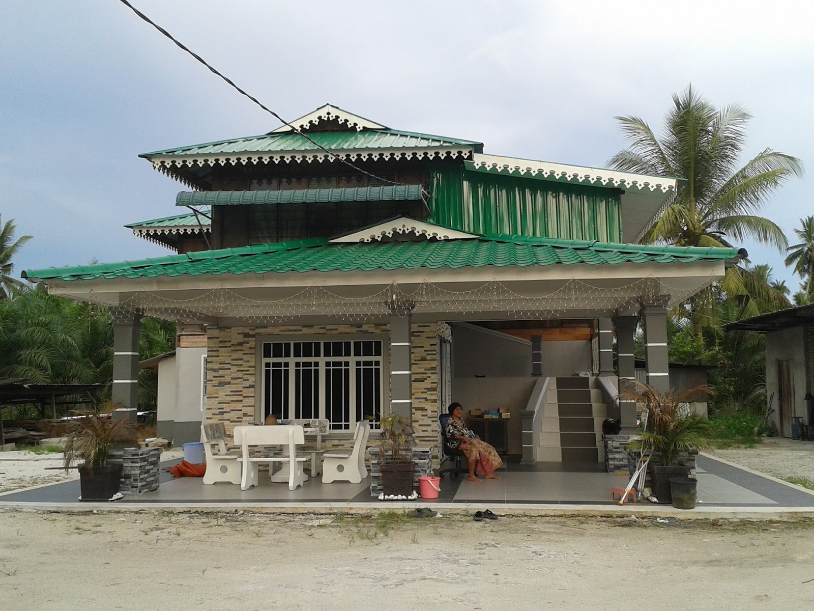 Azatiesayang   Rumah  MIL Dulu Sekarang  Kenangan buat kami 