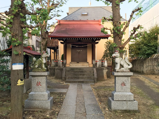 鐵砲稲荷神社,拝殿,お稲荷さん,高田馬場〈著作権フリー無料画像〉Free Stock Photos