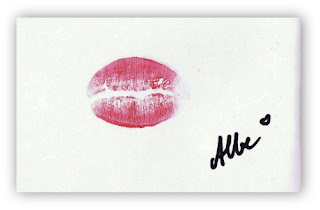 pink loving lips new year kiss wallpaper