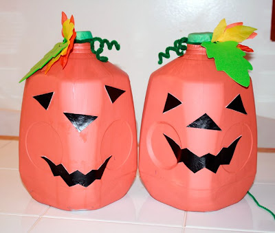 Craft Ideas Gallon Milk Jugs on Filth Wizardry  Milk Jug Trick Or Treat Pumpkin Pots