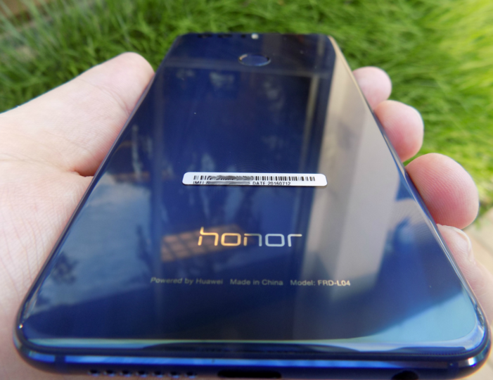 Unofficial CM14.1 ROM for Huawei Honor 8