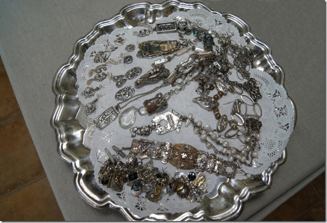 TRAY