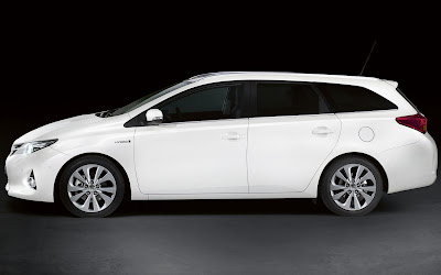 2013 Toyota Auris Touring Sports