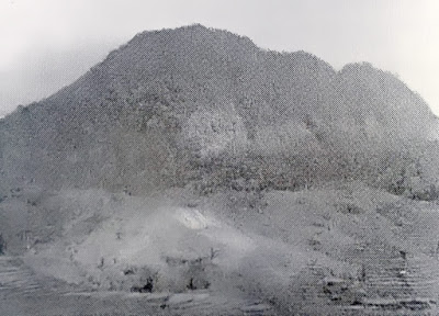 Gambar Situs Kabuyutan Peninggalan Zaman Megalitik Di Kawasan Gunung Subang, Kuningan - Jawa Barat