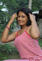 Lanka Hot Actress
