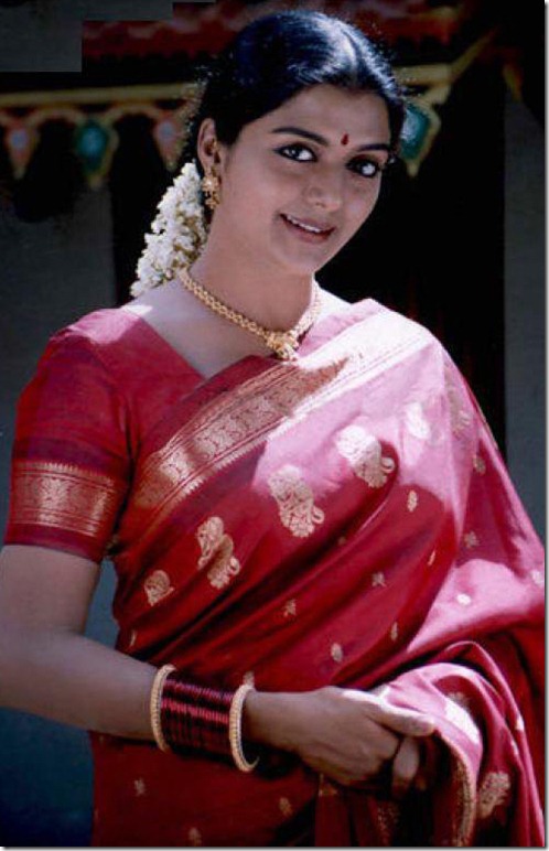 Bhanupriya_in saree