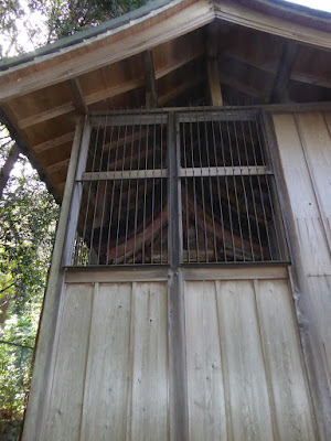 御机神社 本殿