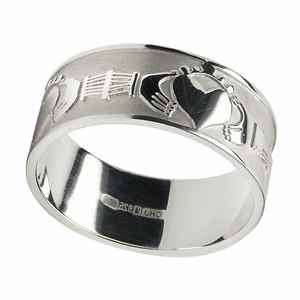 platinum claddaugh wedding rings