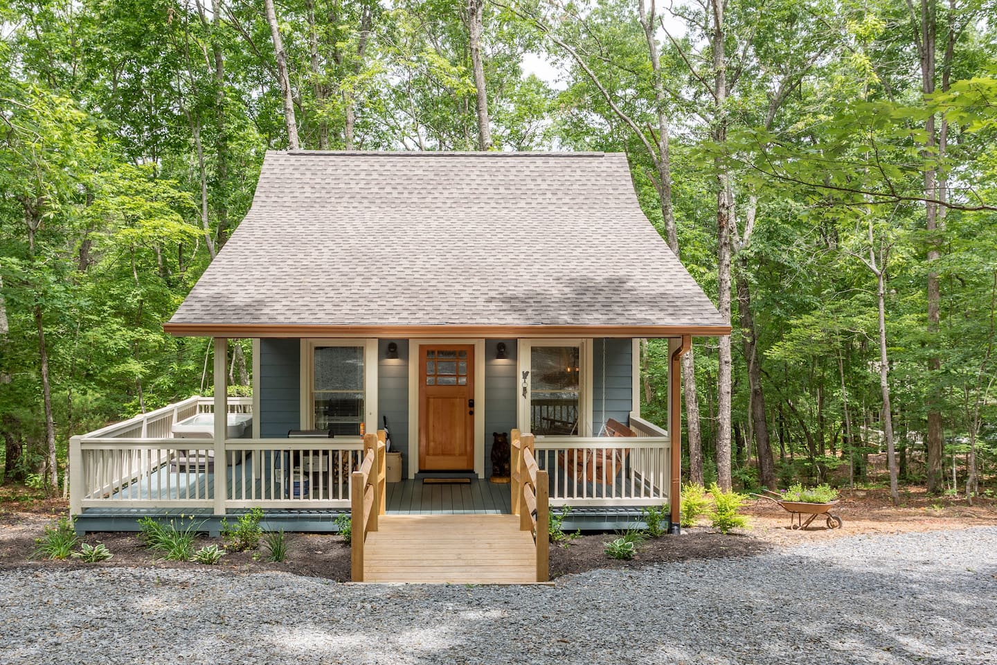 Charming And Secluded Tiny Home In Blue Ridge Georgia United States Front View