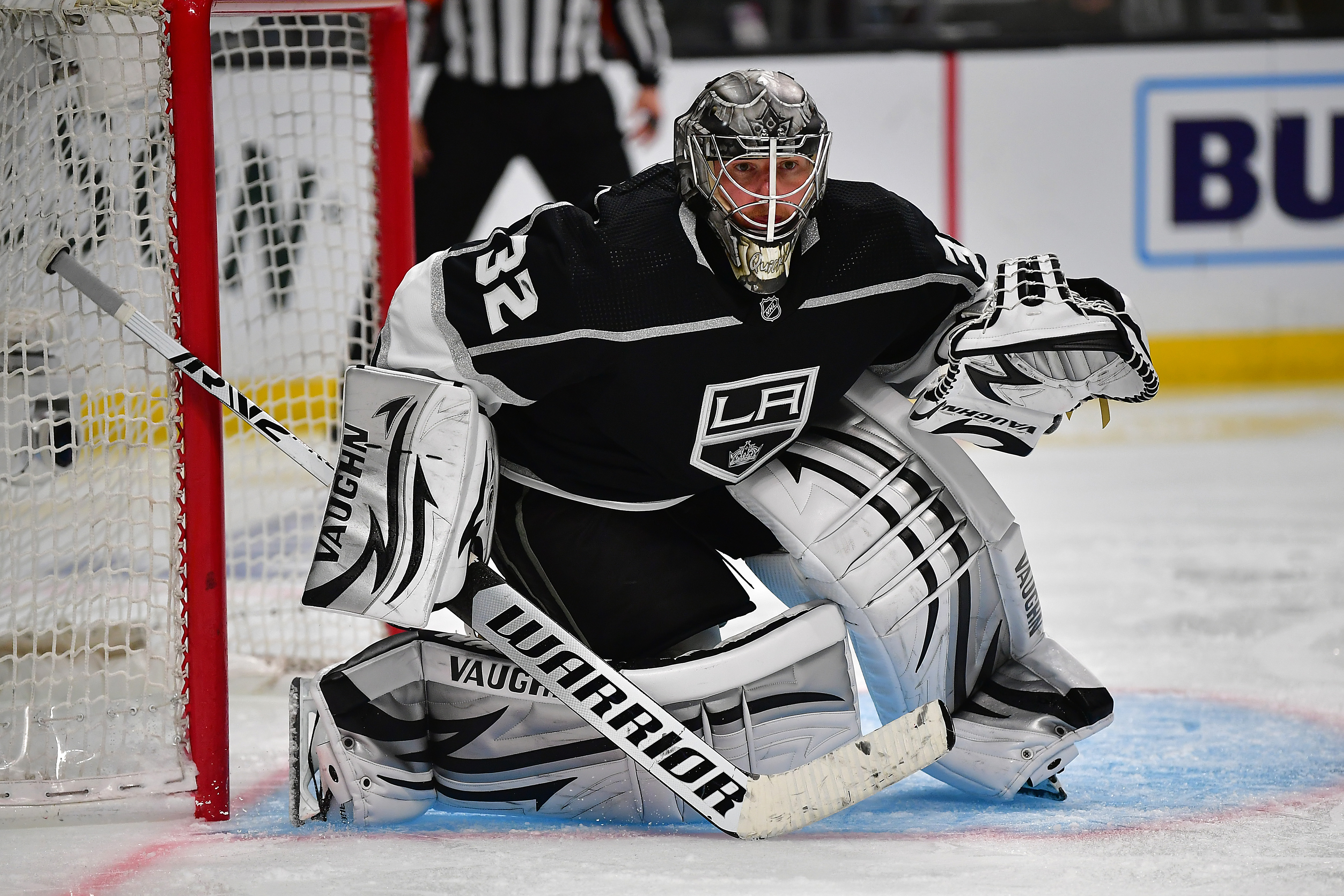 10 Minutes of Jonathan Quick Highlights 