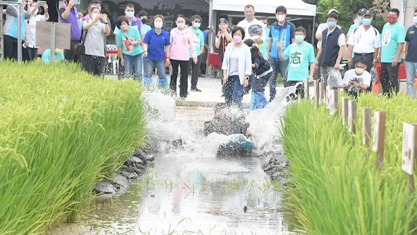 ▲二林鎮斗苑休閒農業區「二林水田瘋狂日」將於5月28日登場，活動內容有水田天堂路體驗等，將酌收報名費，藉此帶動在地農產消費。（圖／彰化縣政府提供）