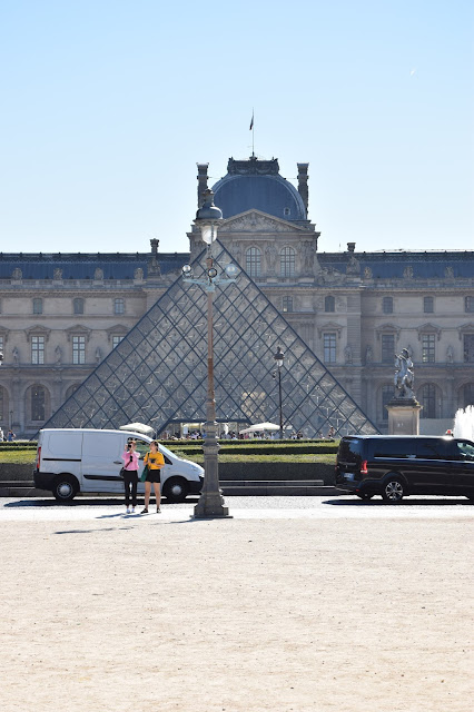 Paryż w pigułce #3 - Musée du Louvre - zdjęcie 2 - Francuski przy kawie